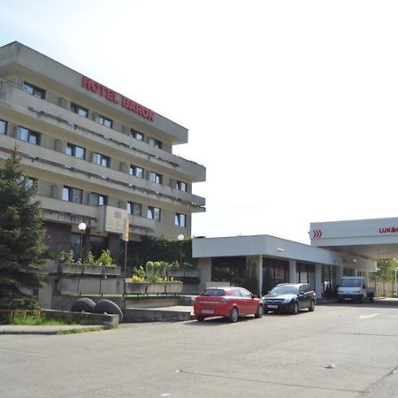 Hotel Le Baron تيميشورا المظهر الخارجي الصورة