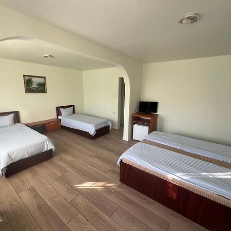 Hotel Le Baron تيميشورا المظهر الخارجي الصورة